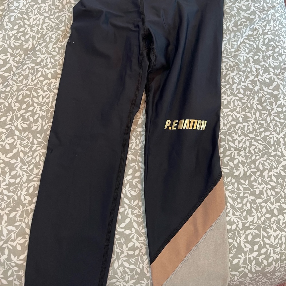 P.E nation leggings